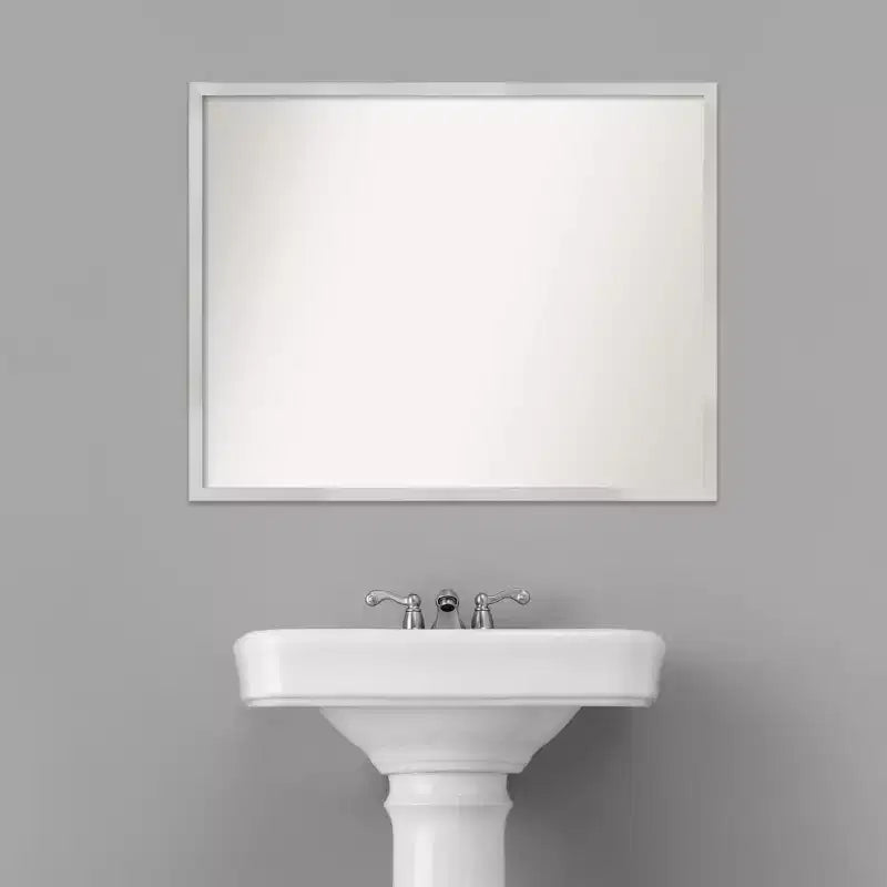 Miroir mural de salle de bains rectangulaire moderne en bois argenté, sans biseau, 30" x 24", fixation murale