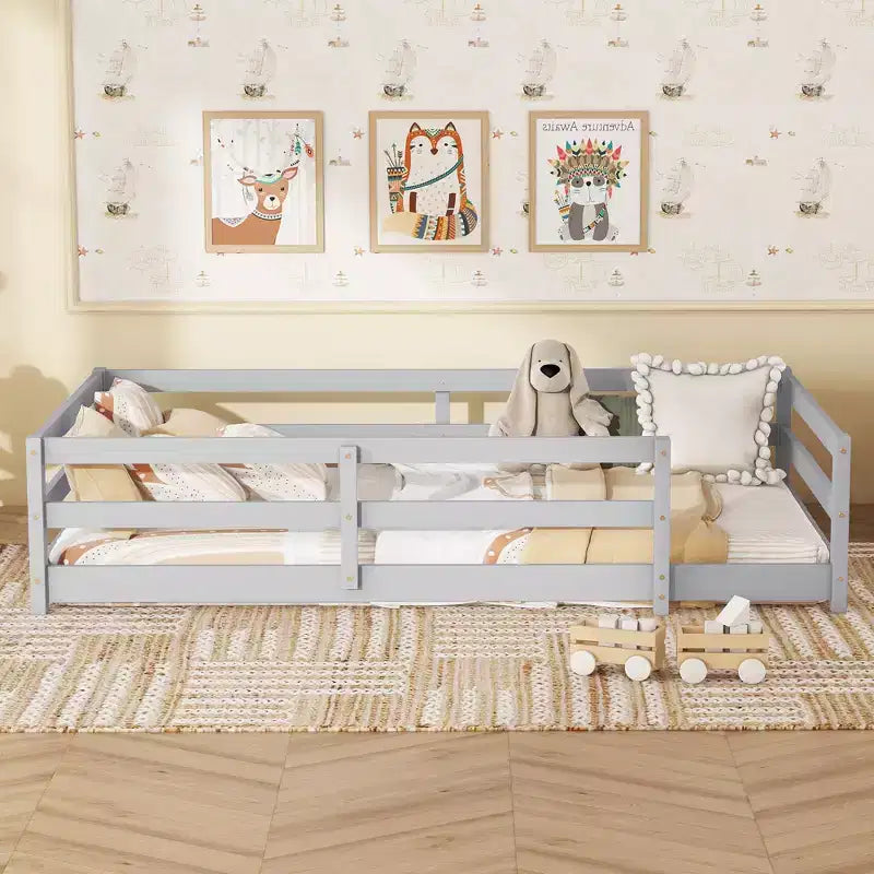 Cadre de lit simple/double, lit bas moderne pour tout-petit avec barrières de sécurité, cadre en bois massif pour chambre d’enfant