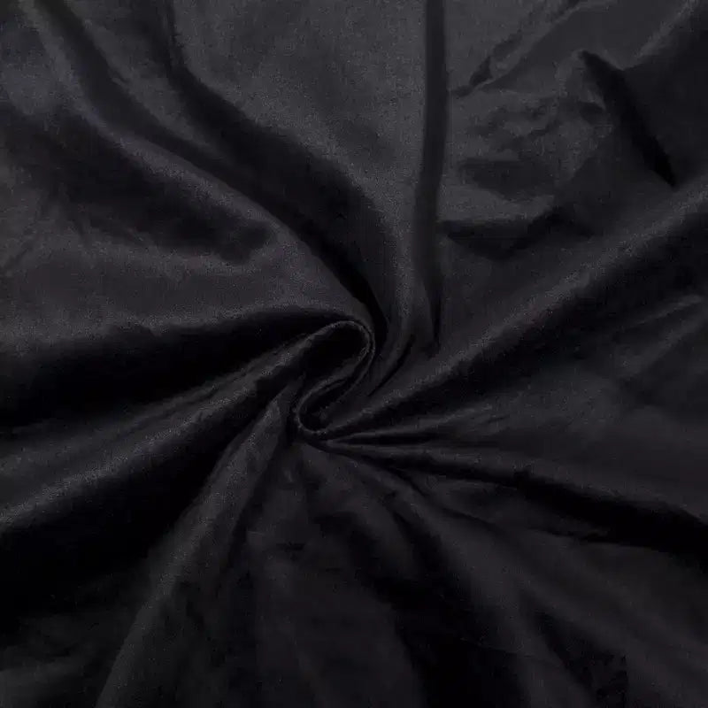 Cama tapizada tamaño king con plataforma, estructura de metal y madera maciza y cabecero de terciopelo con forma especial