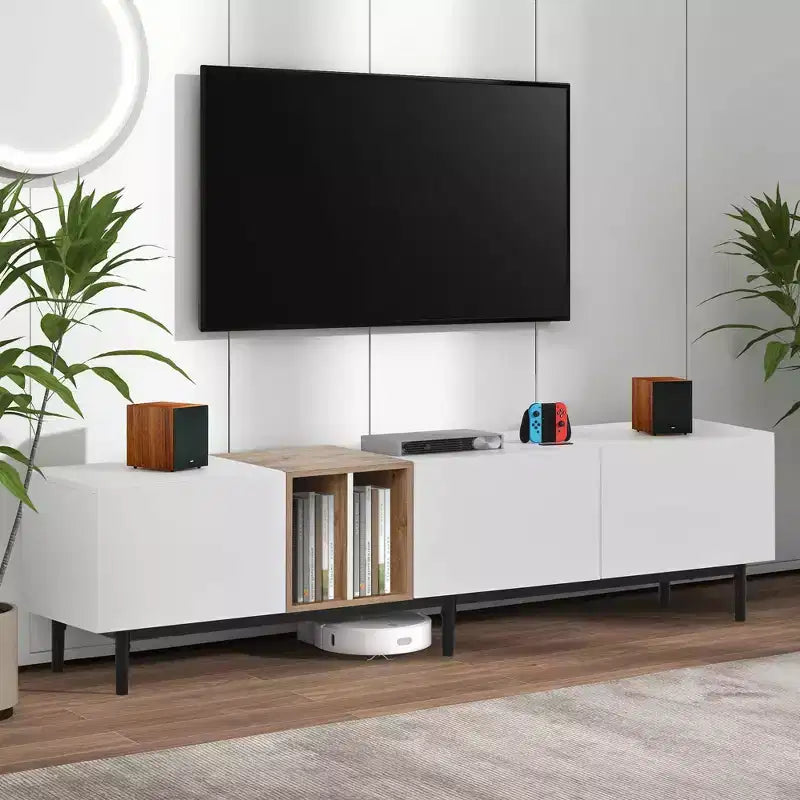 Mueble de TV moderno para televisor de 80 con 3 puertas, centro de entretenimiento con un amplio armario de almacenamiento para sala y dormitorio, blanco