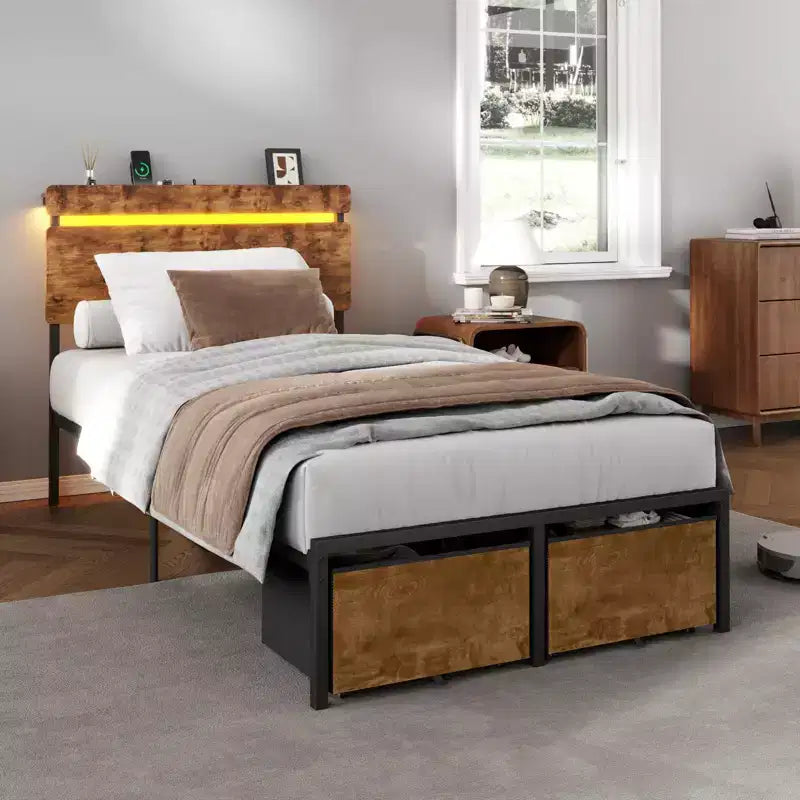Bettgestell mit Ladestation und LED-Leuchten, 2 Schubladen, Vintage-Braun, Metallbett mit Plattform, Kopfteil aus Holz mit Ablage, kein Boxspringbett erforderlich