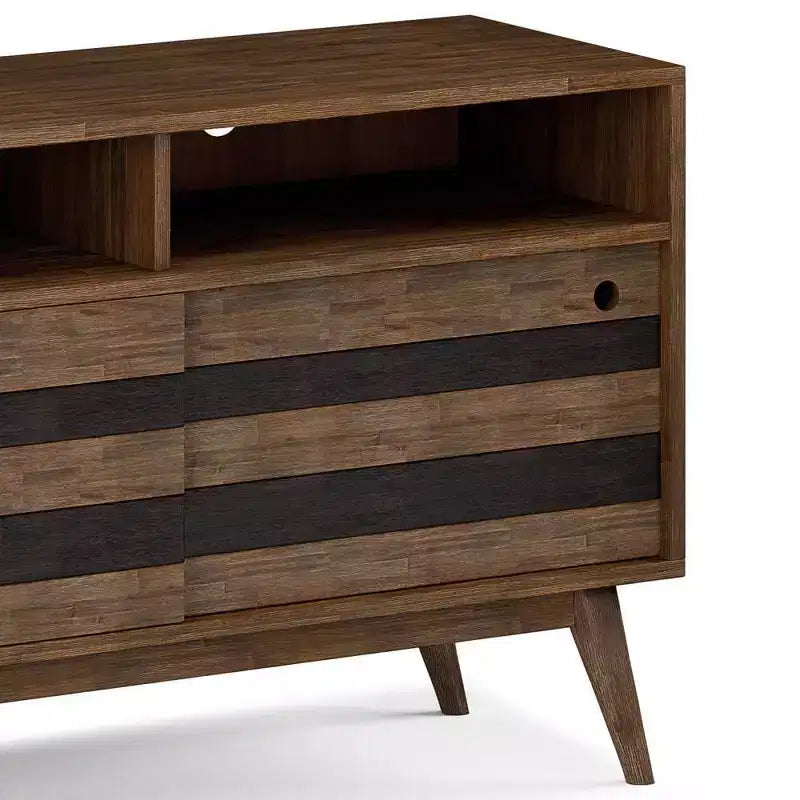 Meuble TV pour téléviseurs jusqu’à 60", en acacia brun naturel vieilli de style rustique, gestion des câbles, étagères réglables