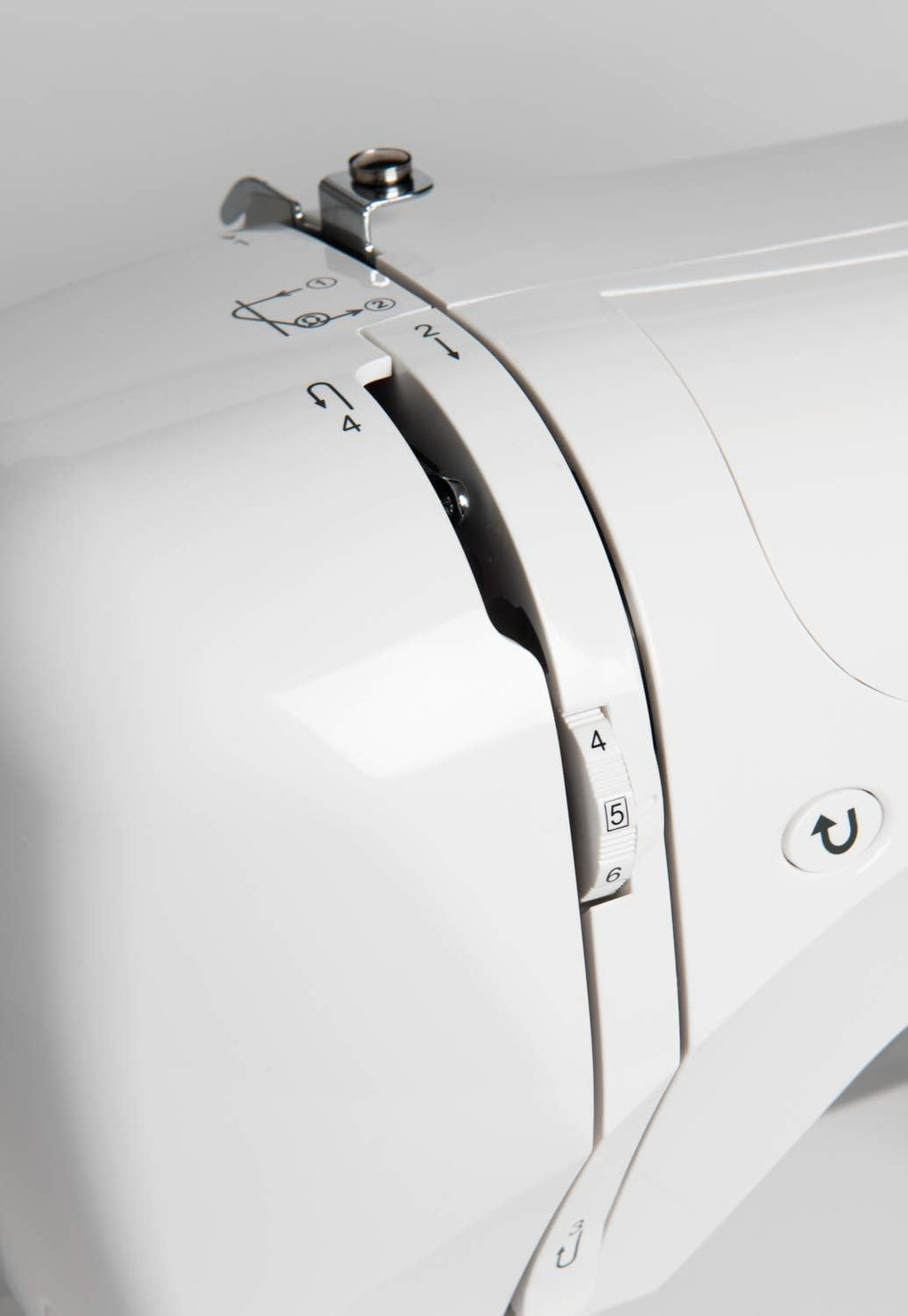 Singer Haute Couture F527C Machine à coudre électronique Professionnelle, 80 points, utilitaires, élastiques, décoratifs, Facile pour Débutants Electrique Portable, Maison